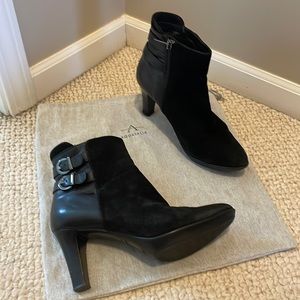 Aquatalia boots - Black. Size 9.5- Very good condition